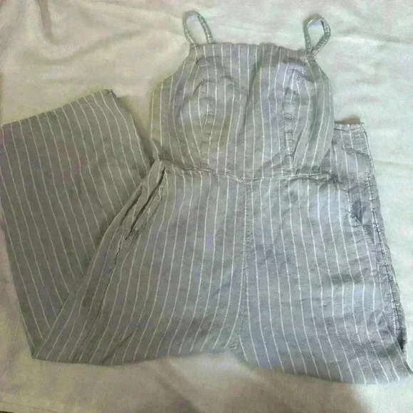 Old Navy women’s striped cropped jumper, size S with adjustable straps - Picture 1 of 4